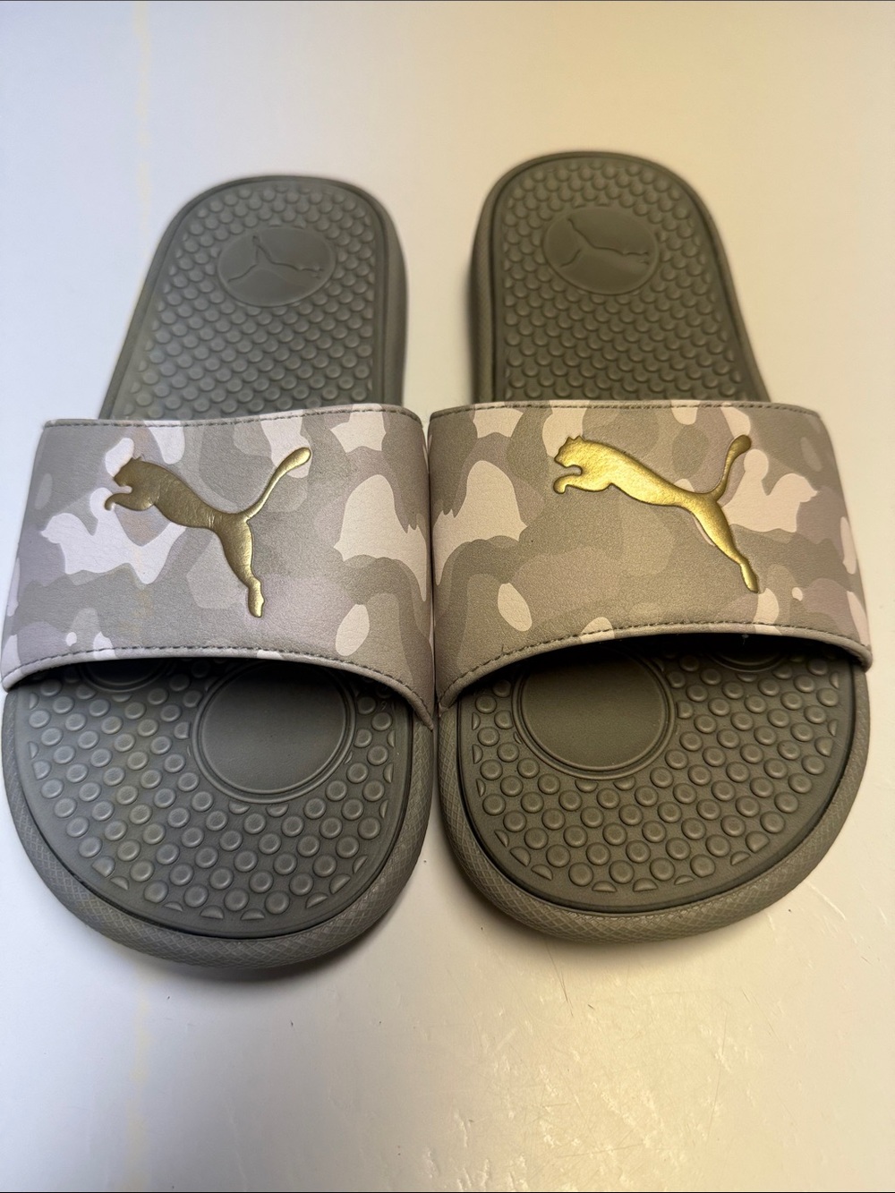 Like New Ladies Size 8 Puma Gray Camo Slide Sandals with Gold Puma Logo